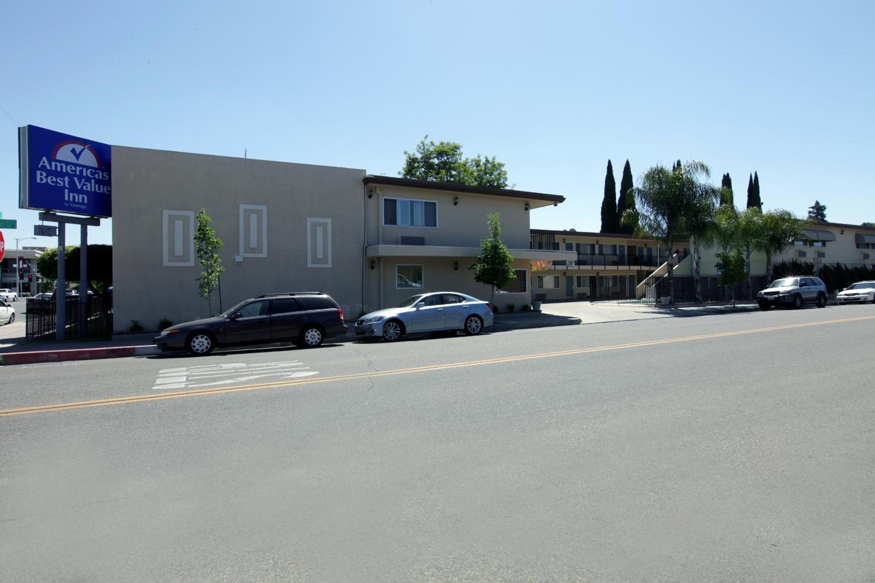 Americas Best Value Inn Visalia