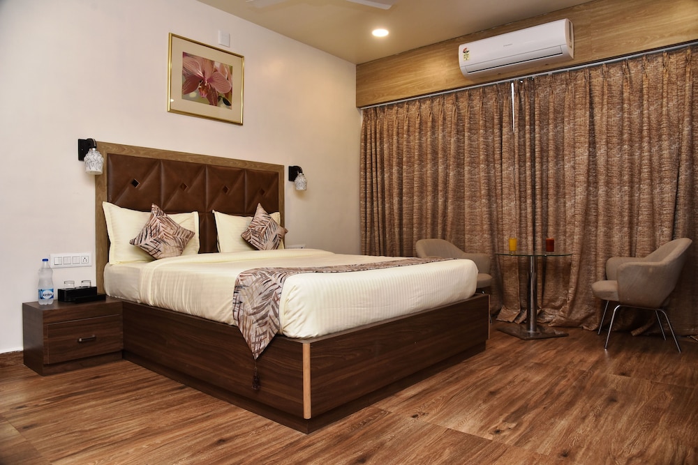 Carina Retreat Resort