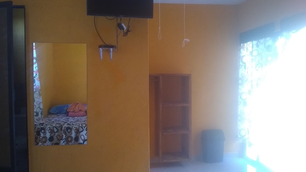 Hotel Girasoles
