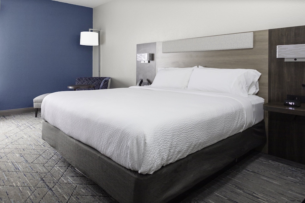 Holiday Inn Express & Suites Kimball by IHG
