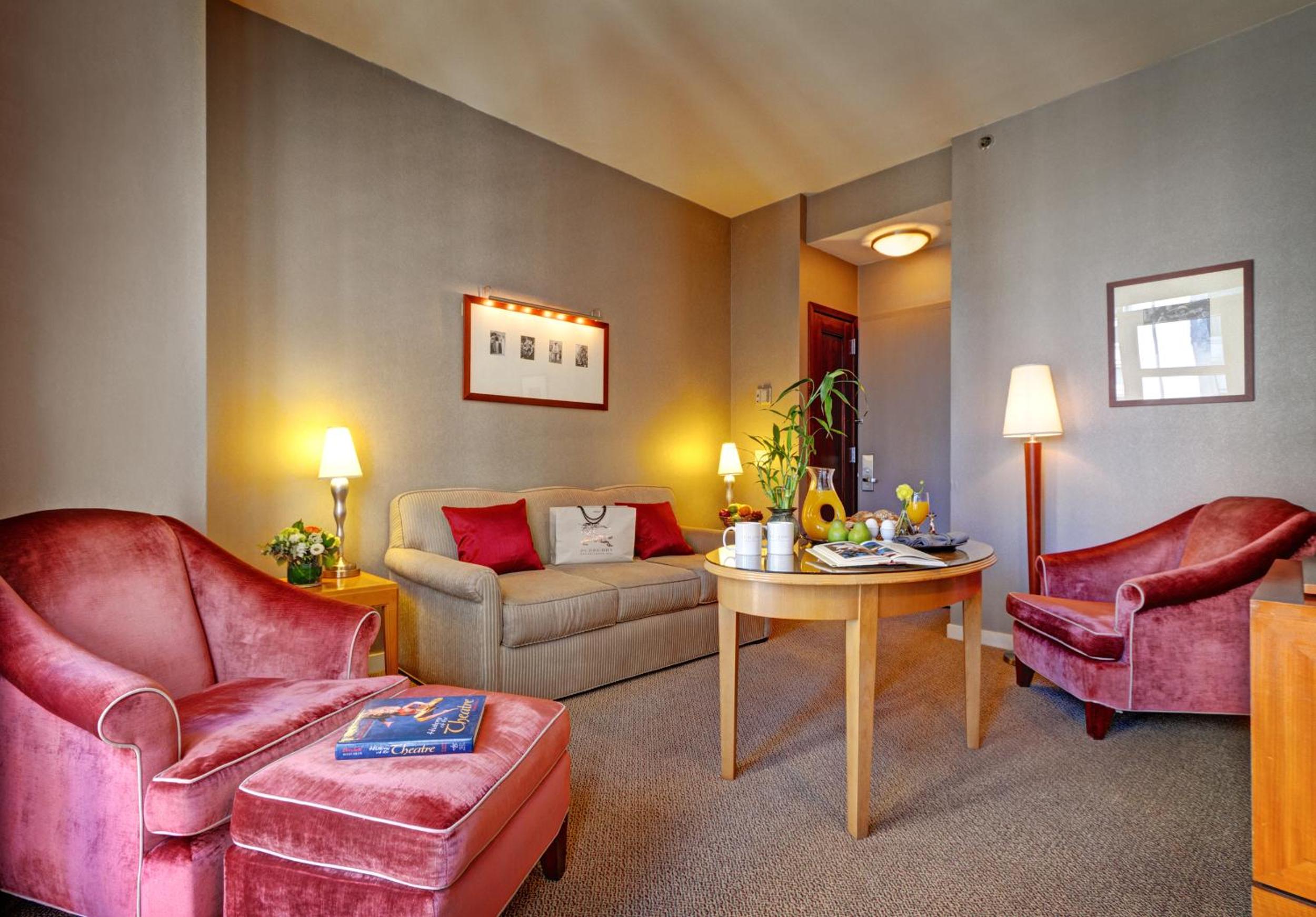 Hotel Giraffe by Library Hotel Collection