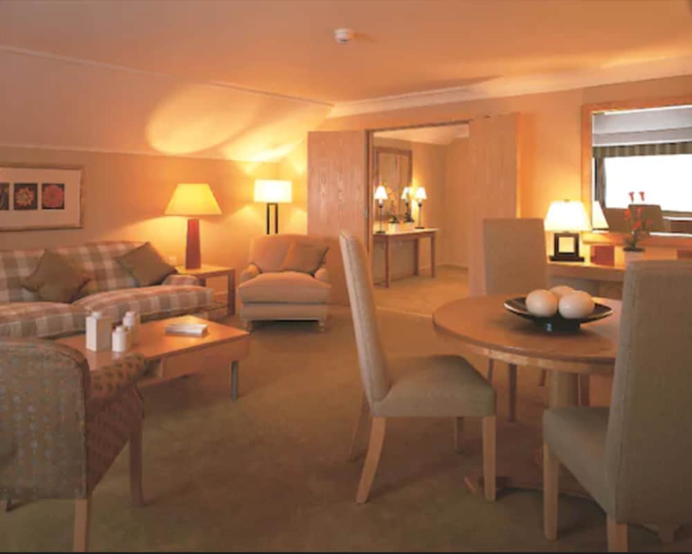 Regency Park Hotel