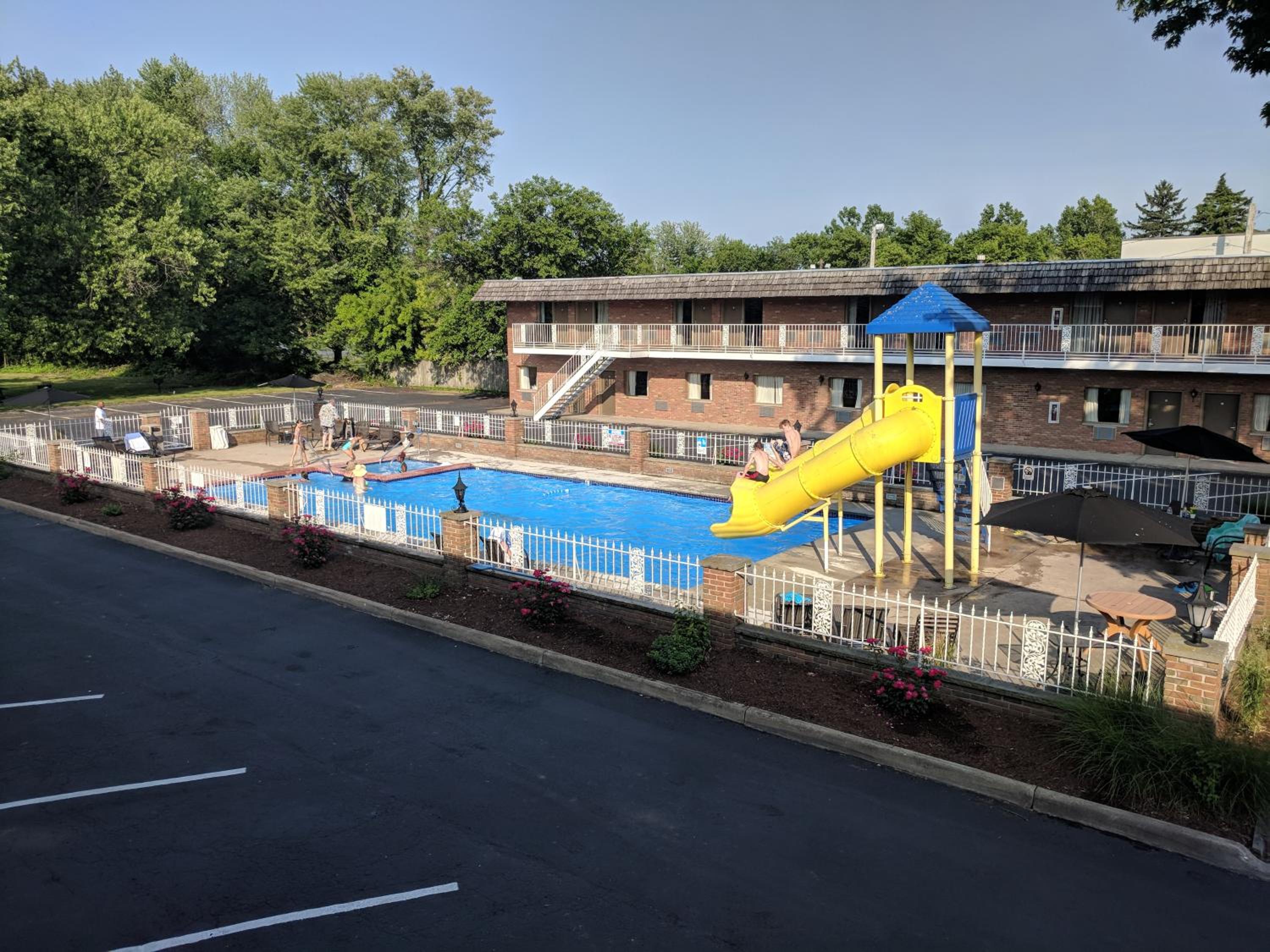South Shore Inn