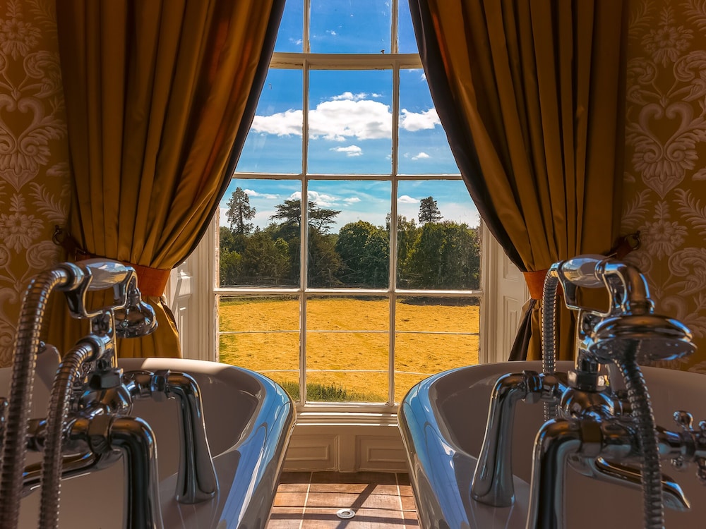 Bishopstrow Hotel & Spa