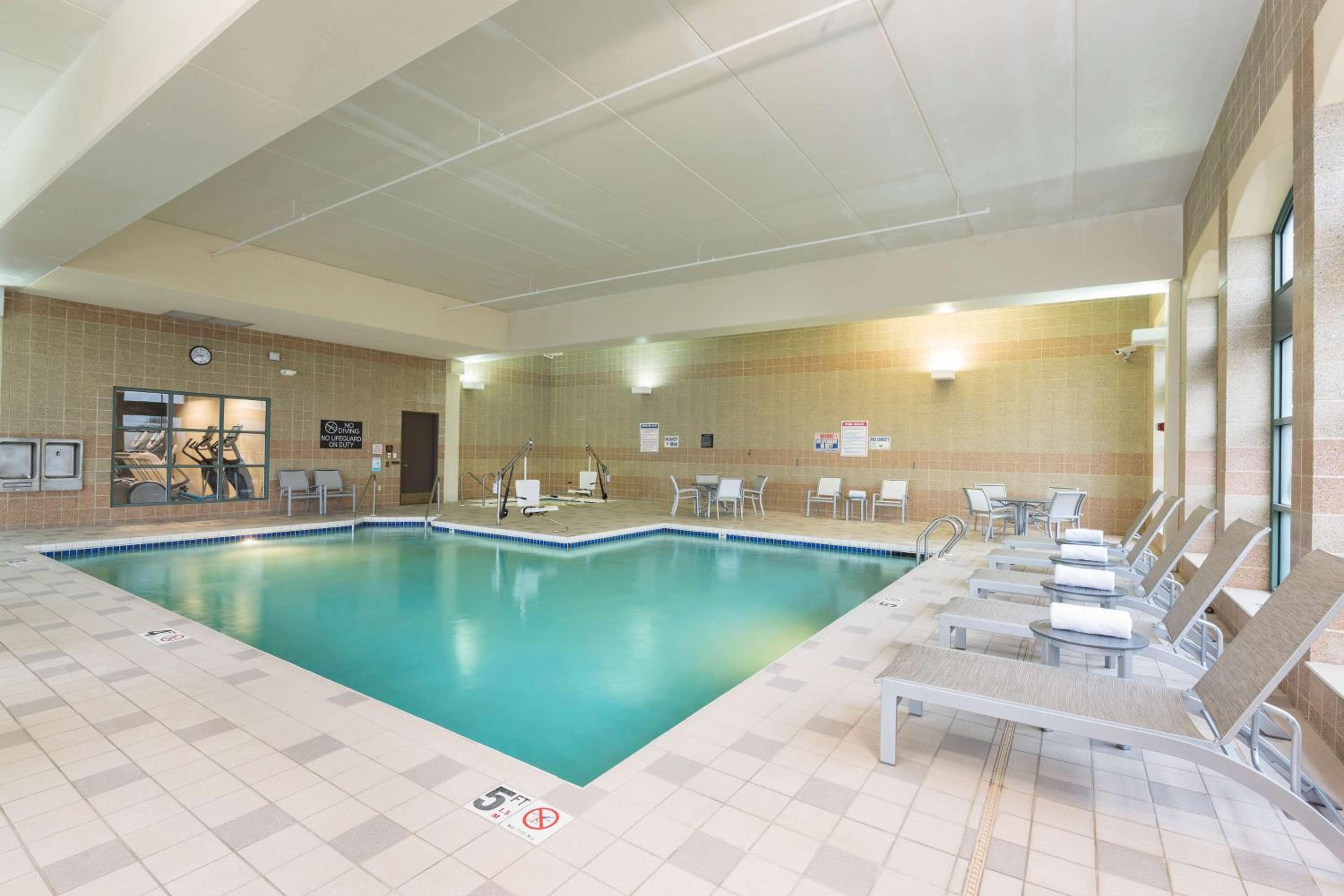 Doubletree by Hilton Pleasant Prairie Kenosha, WI