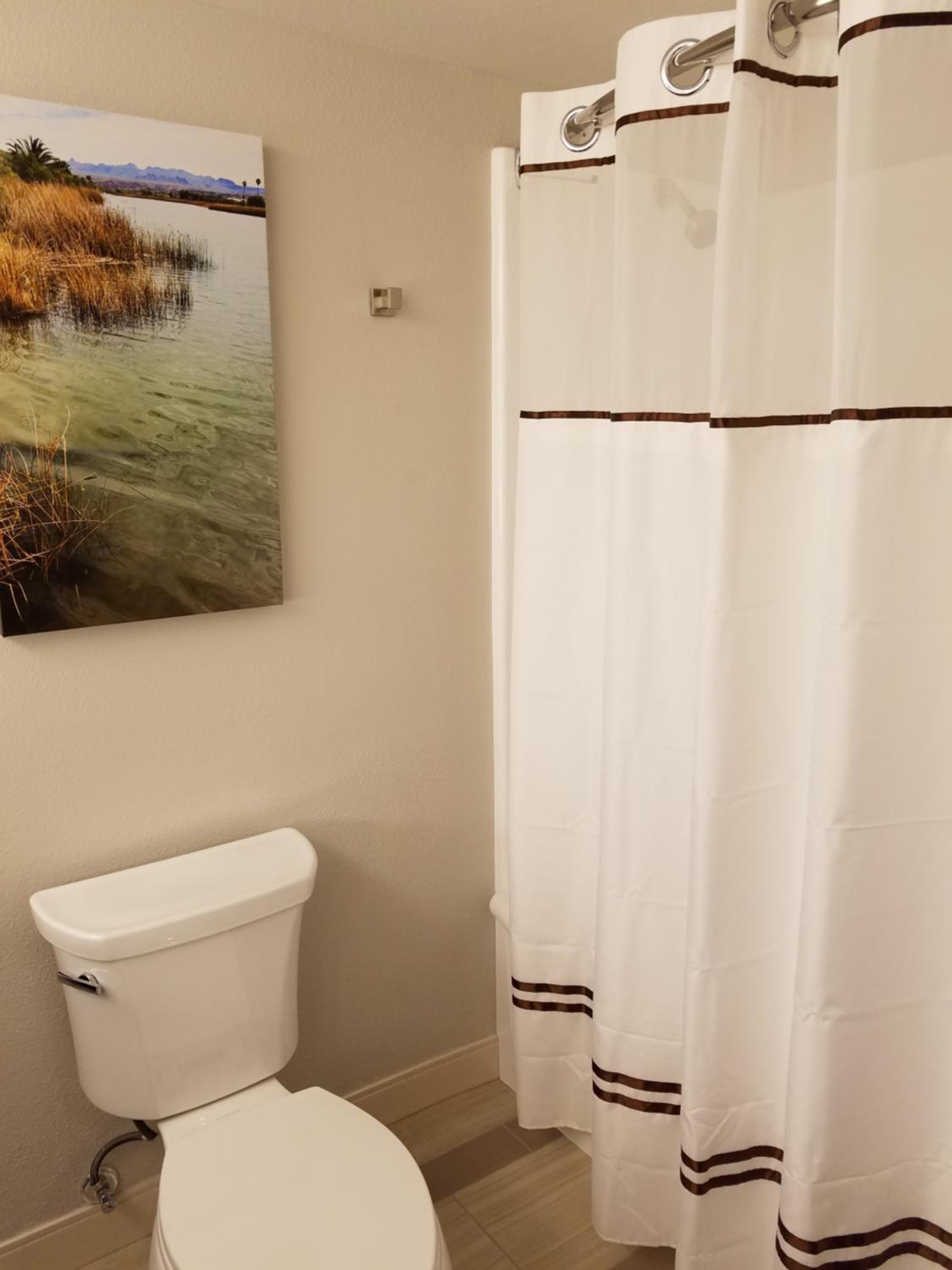 Avi Resort & Casino