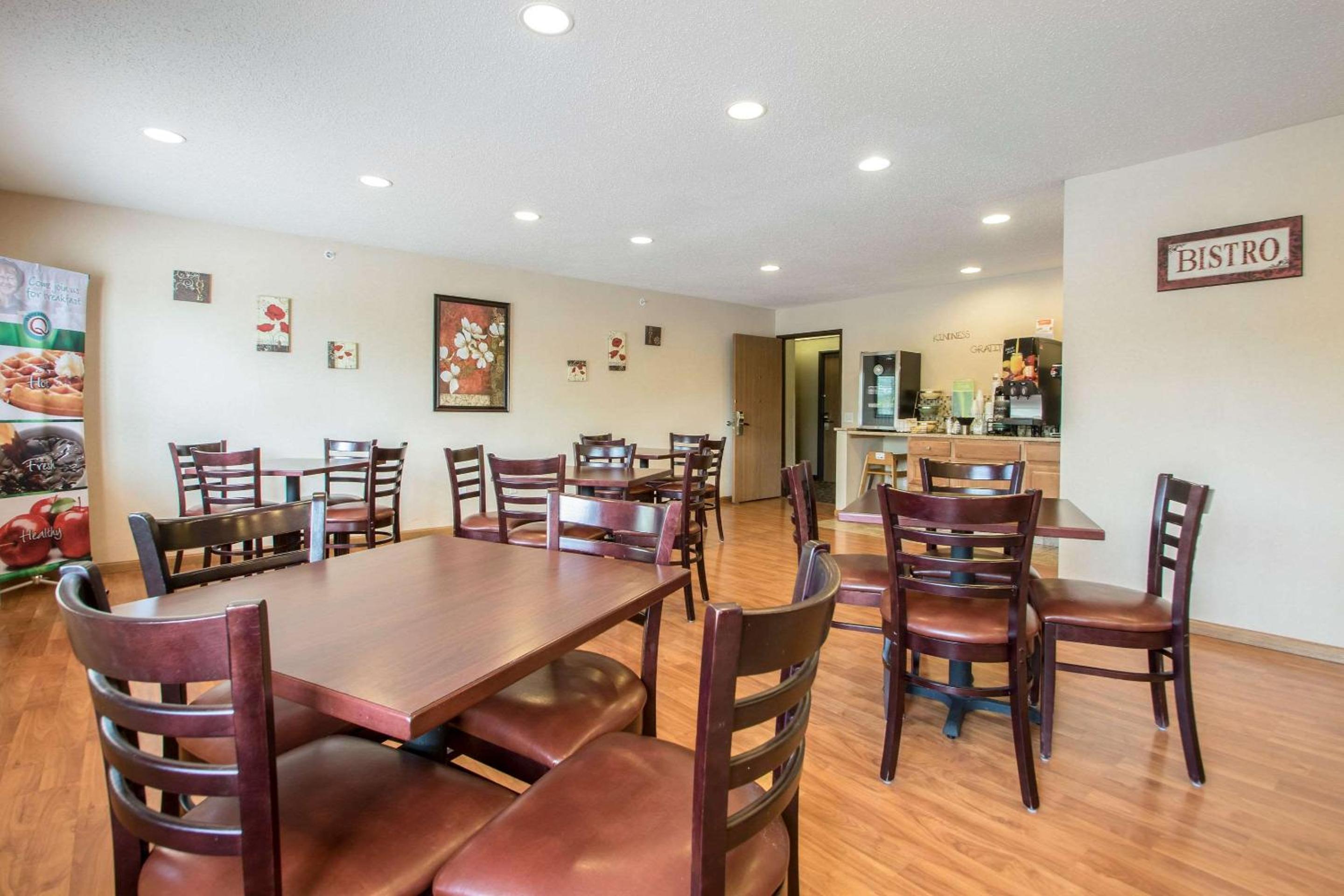 Quality Inn & Suites Sun Prairie Madison East
