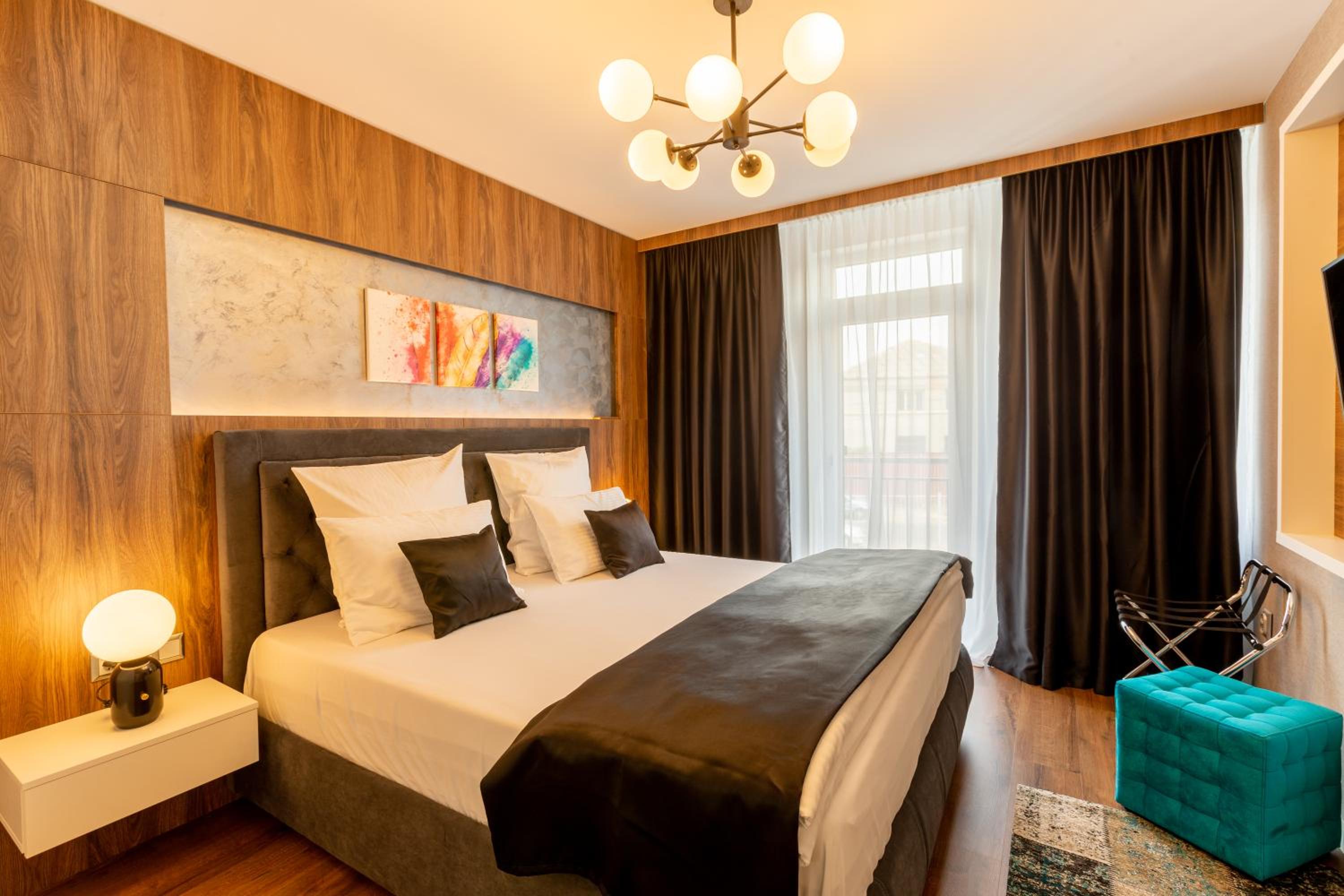 Bach Apartments
