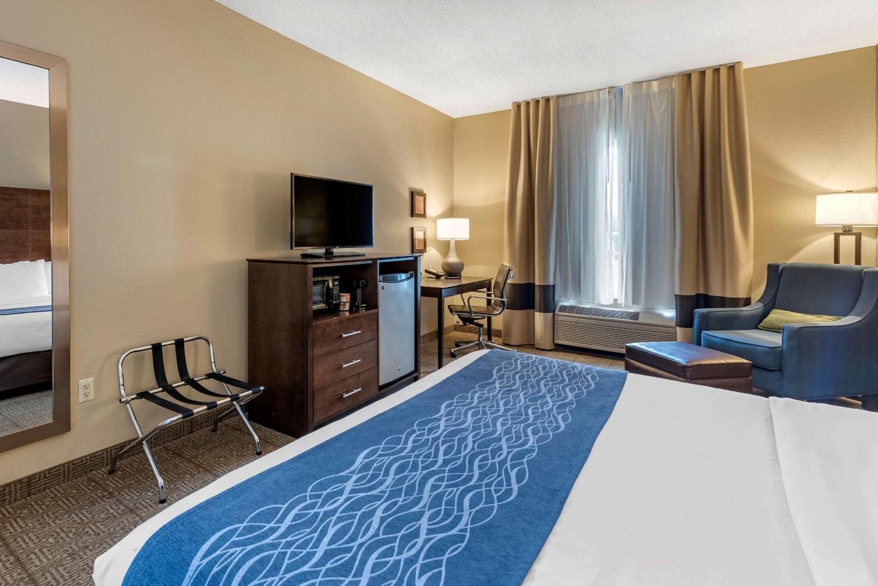 Comfort Inn & Suites Bryant - Benton