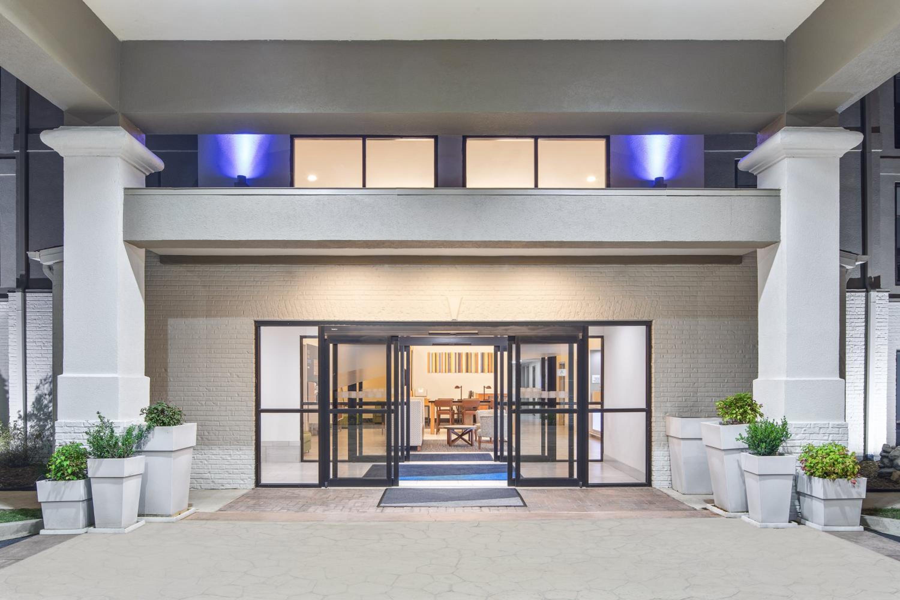 假日快捷酒店及套房 格林维尔-斯帕坦堡/邓肯，IHG酒店
