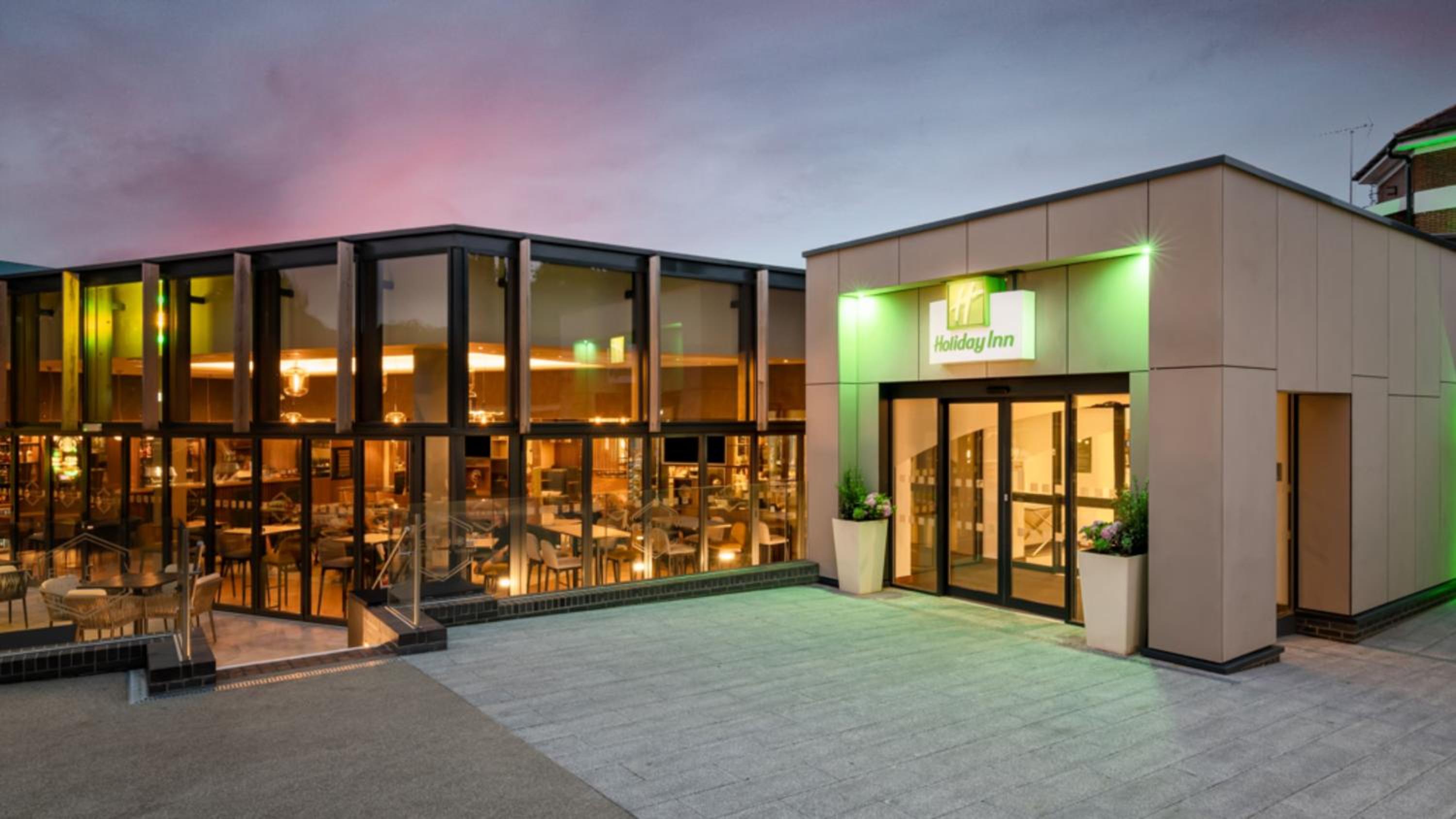 伦敦盖特威克假日酒店 - 沃斯，IHG酒店