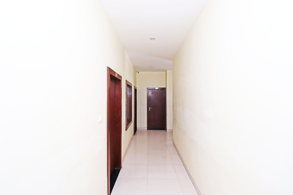 OYO 6993 Hotel Rk Residency