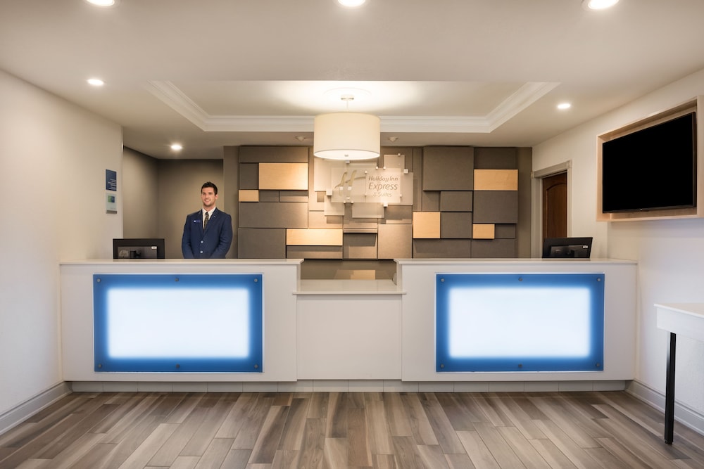 Holiday Inn Express Hotel & Suites Gananoque by IHG
