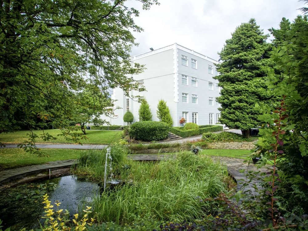 Manchester Airport Stanley Hotel by Belvilla