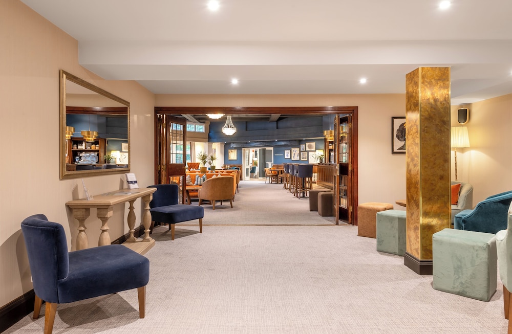 Thatchers Hotel
