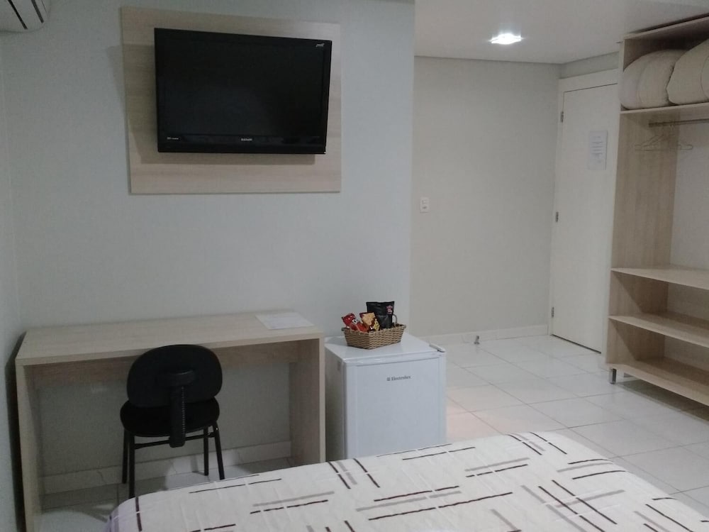 Guga's Hotel