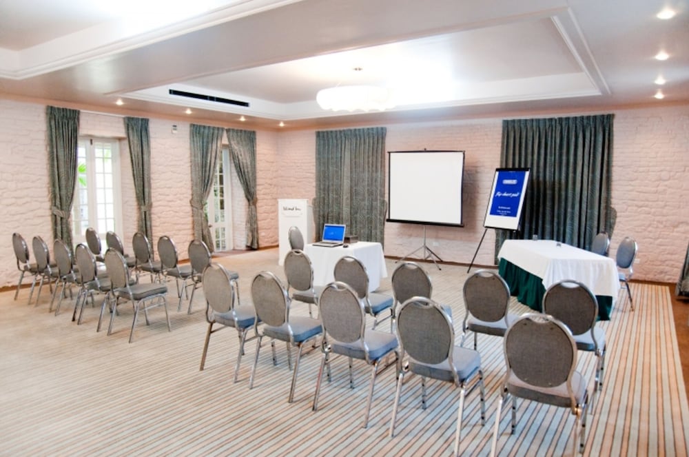 Island Inn All Inclusive Hotel