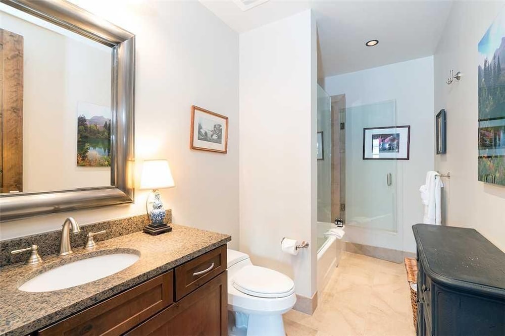 Cassidy Ridge B302