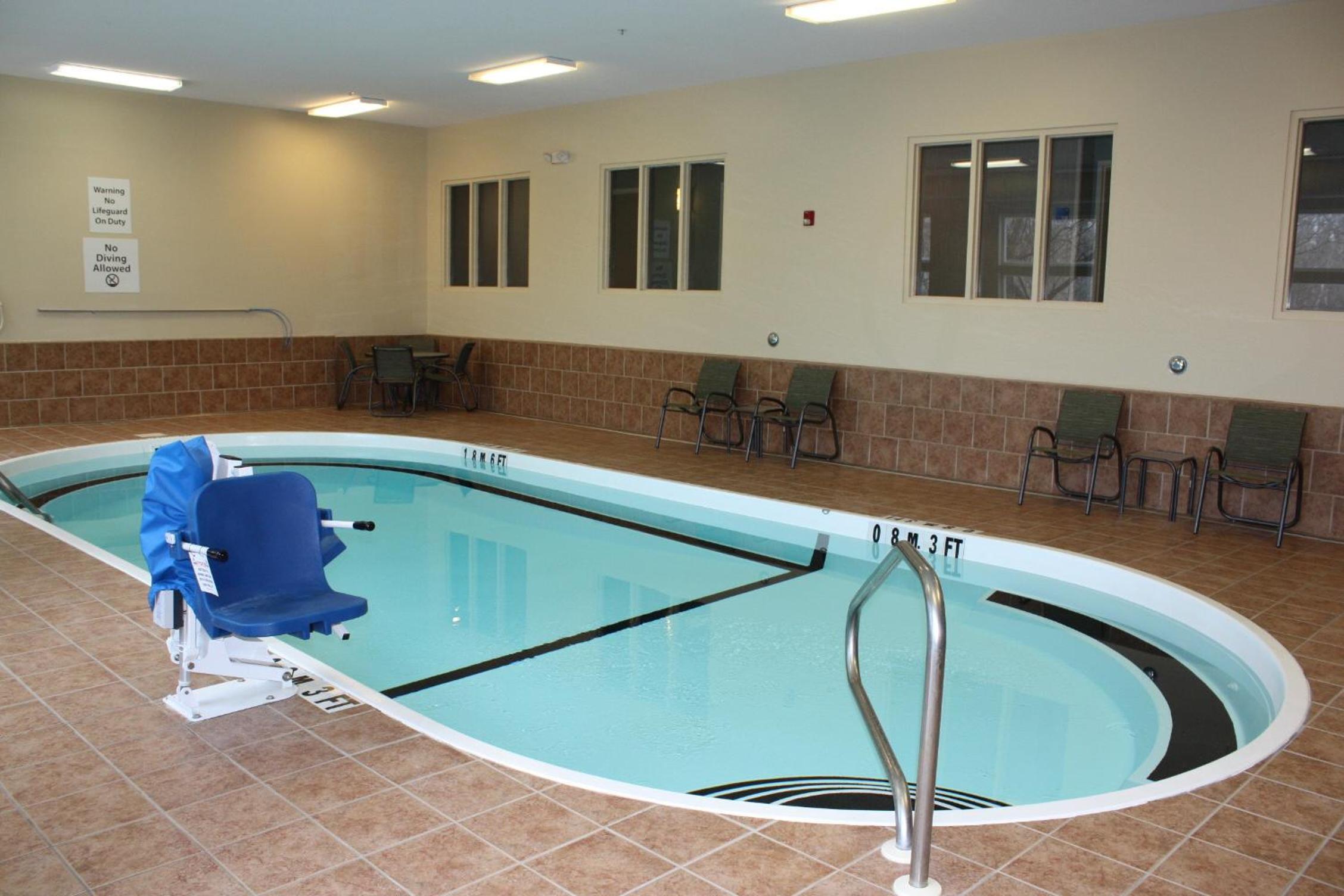 Holiday Inn Express - Ludlow - Chicopee Area by IHG