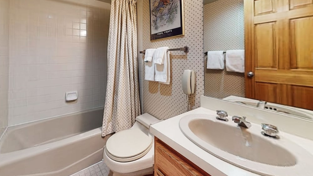 Woodrun Place