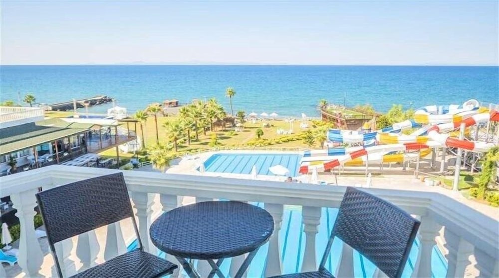 Issos otel