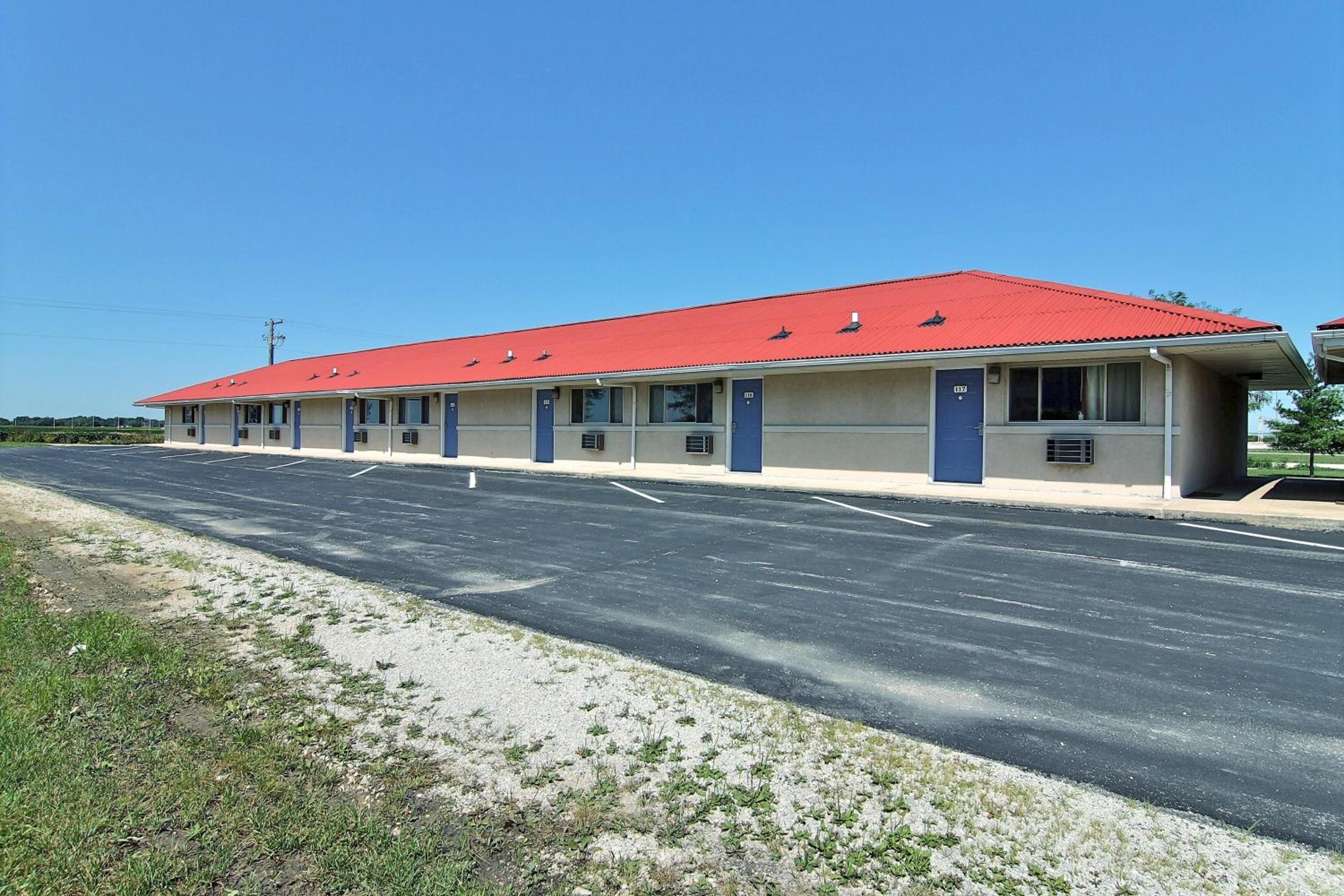 Motel 6-Gilman, IL