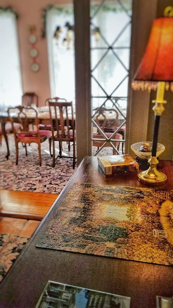Millhouse Inn