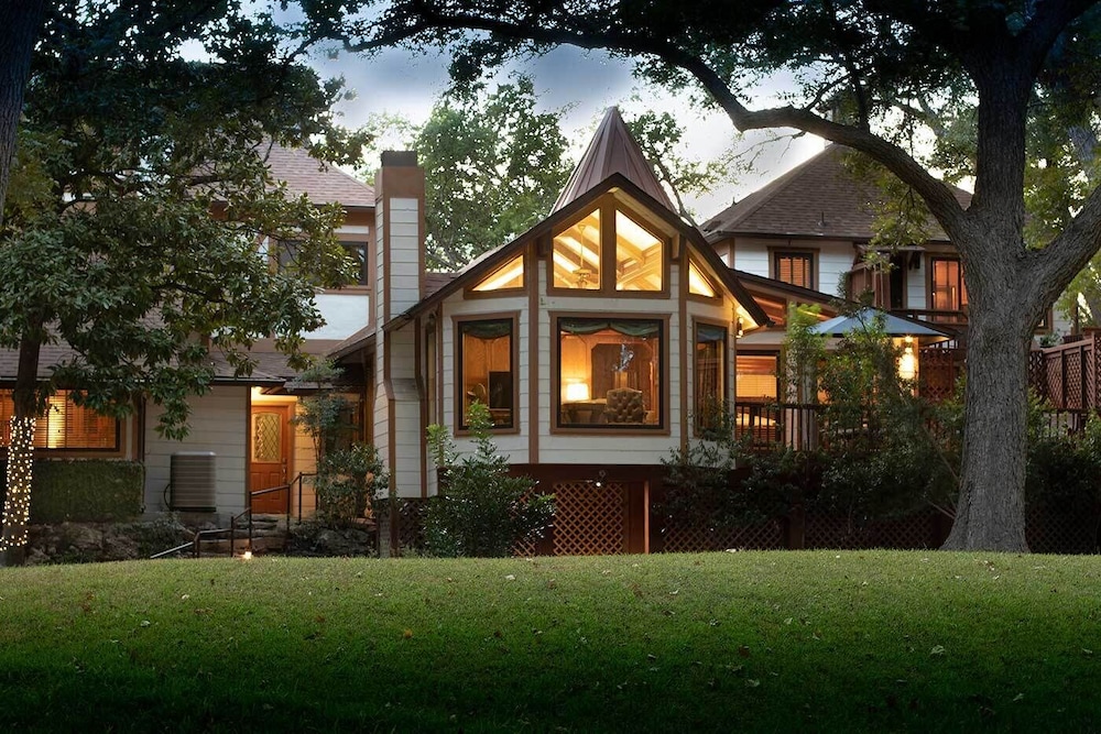 Creekhaven Inn & Spa