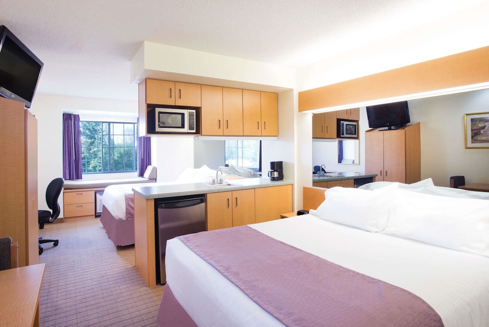 Microtel Inn & Suites by Wyndham Plattsburgh