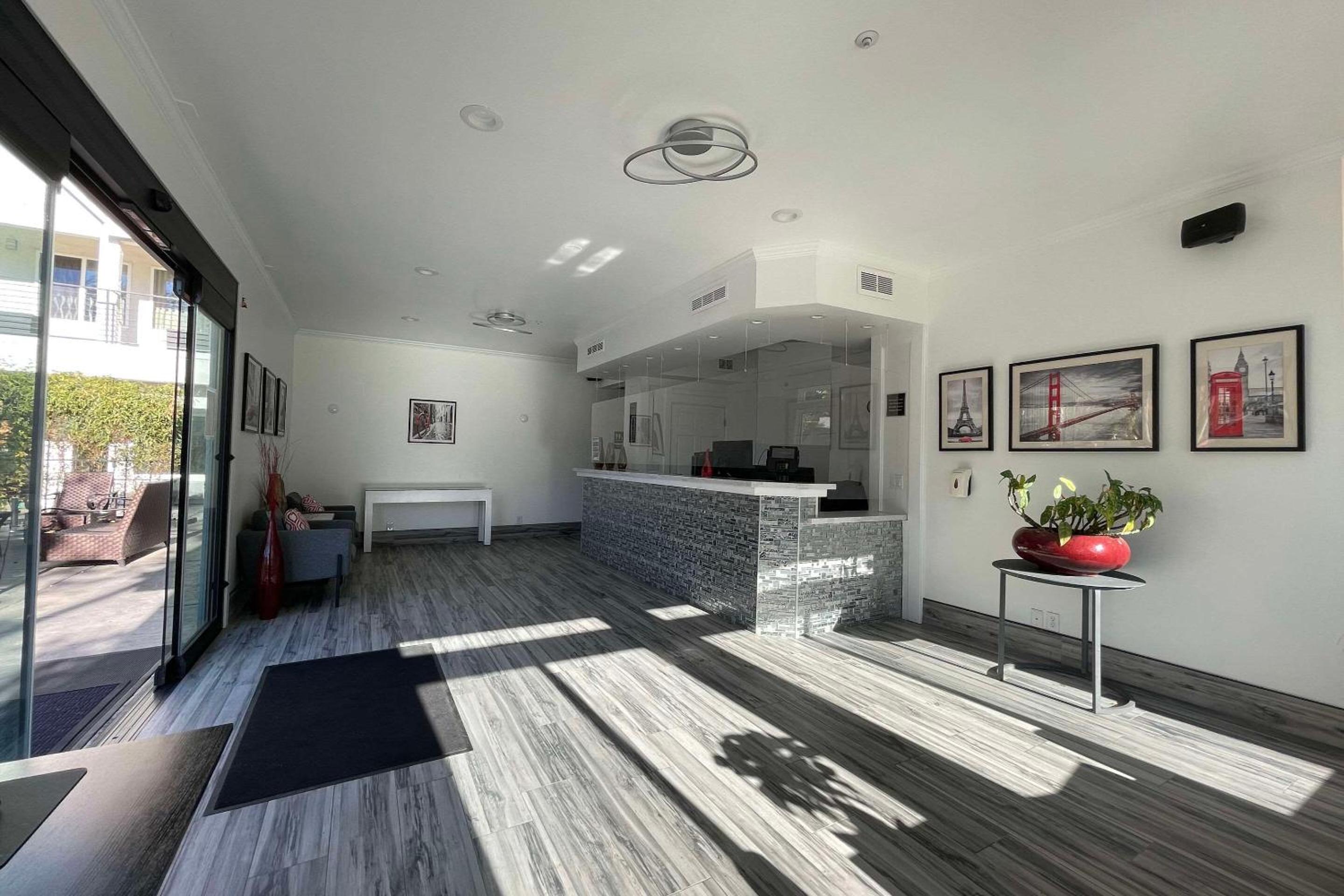 Aggie Inn, an Ascend Collection Hotel