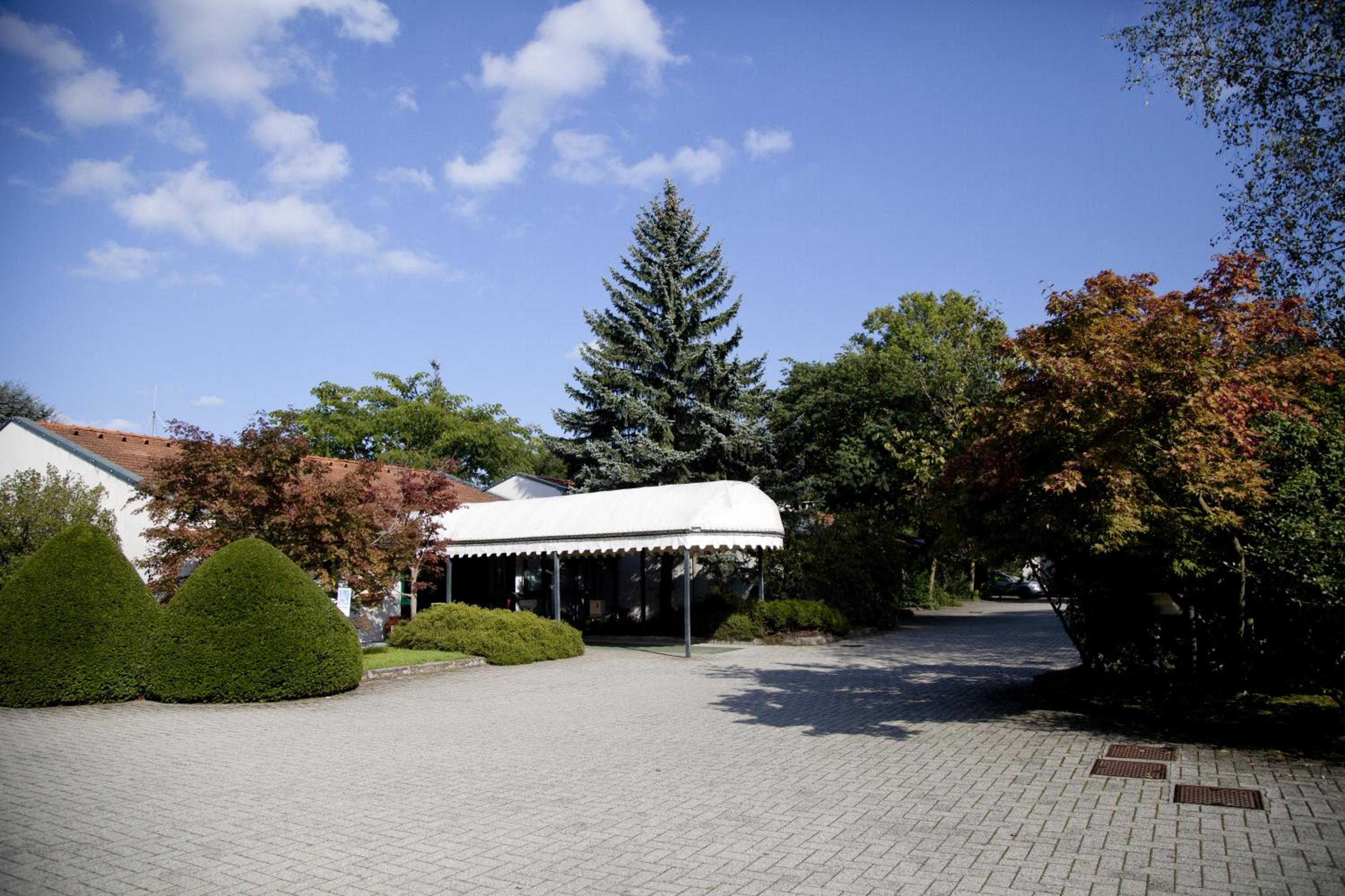 Green Hotel