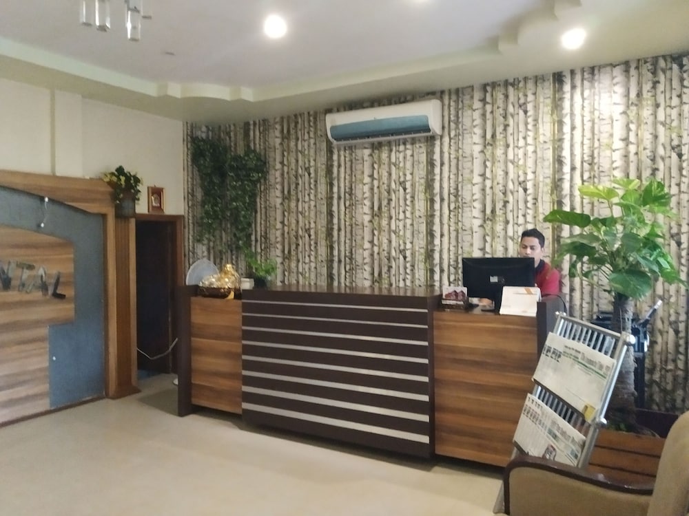 Hotel SC Grand