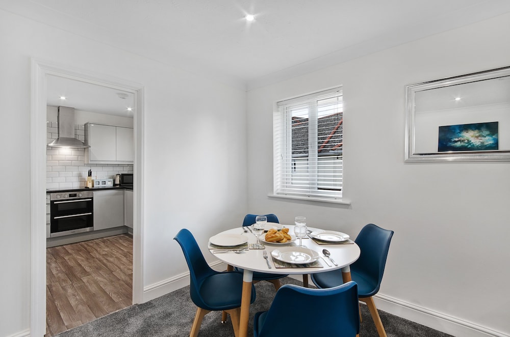 Karah Suites - The Galleria