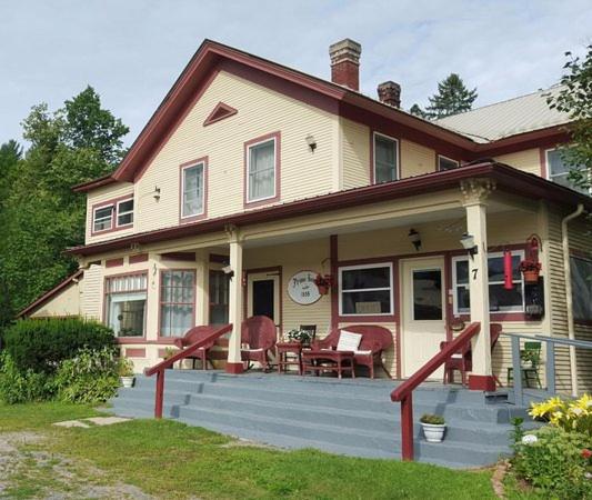 Brookside Motor Inn