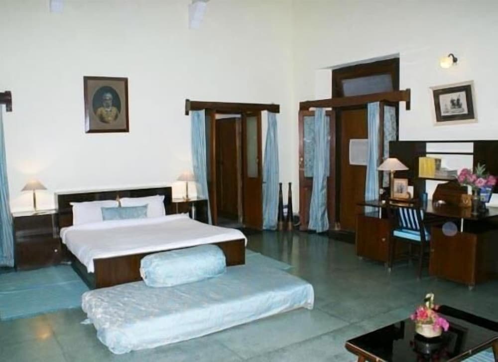 Bhanwar Vilas Palace