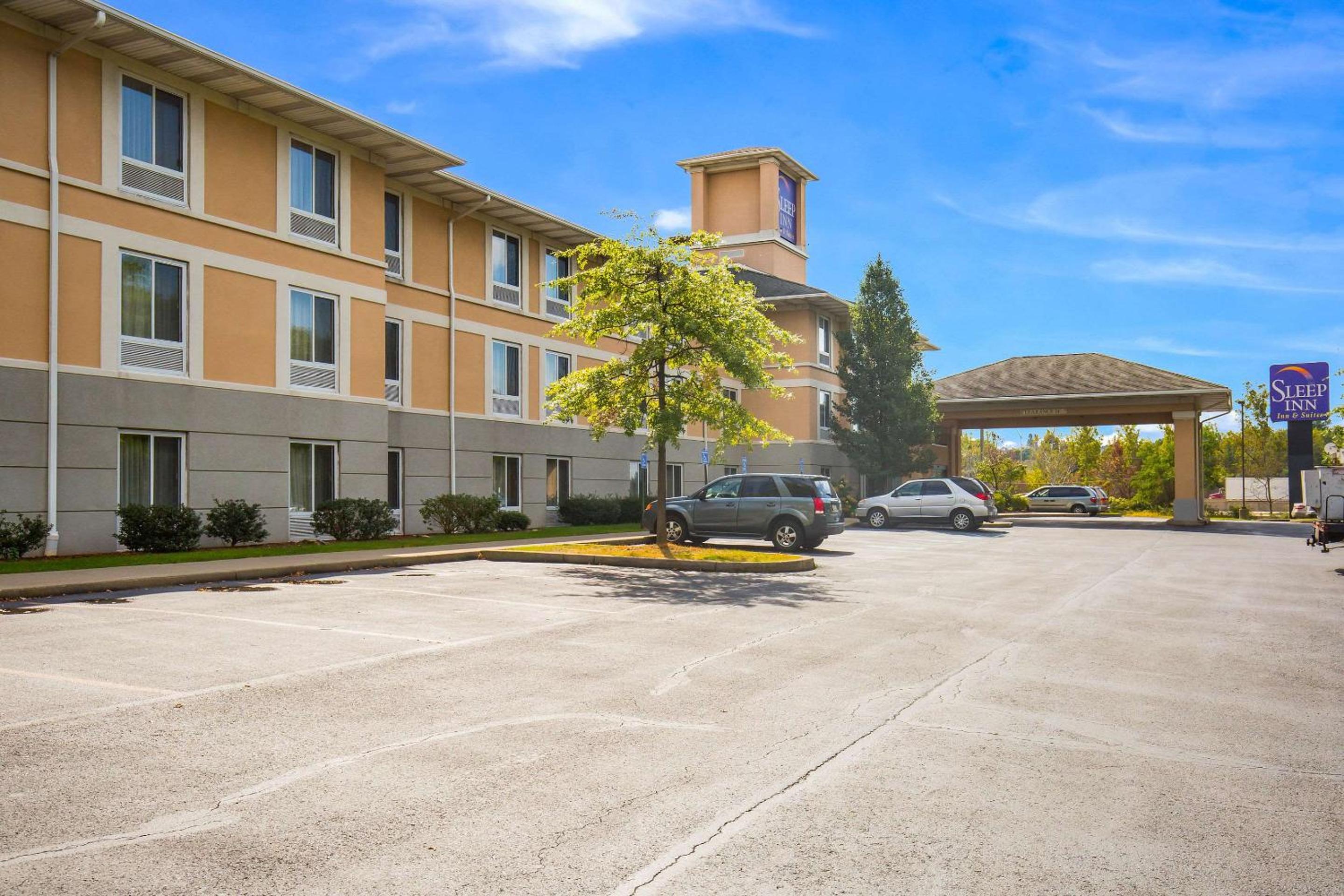 Sleep Inn & Suites Dunmore