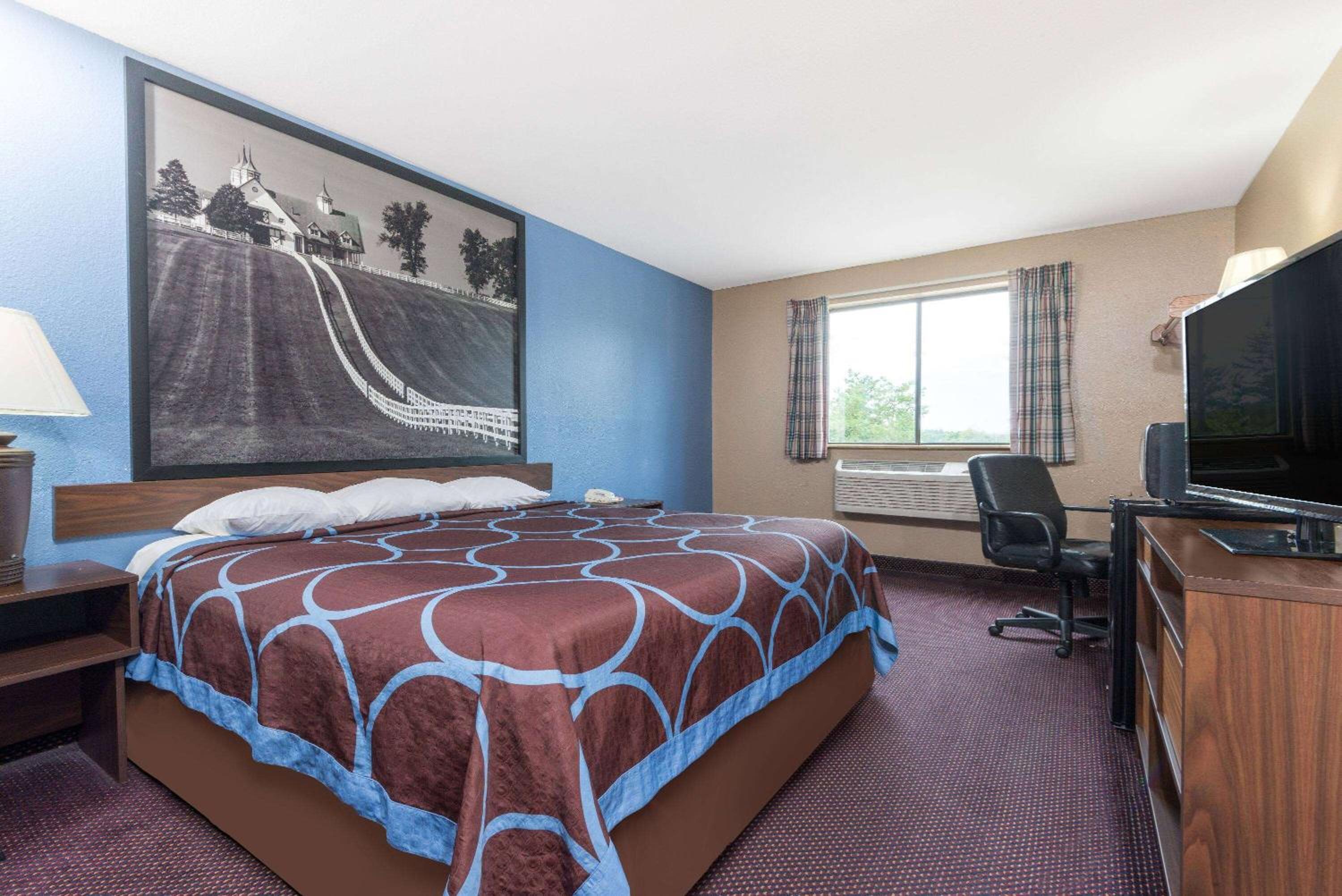 Super 8 by Wyndham Corbin KY