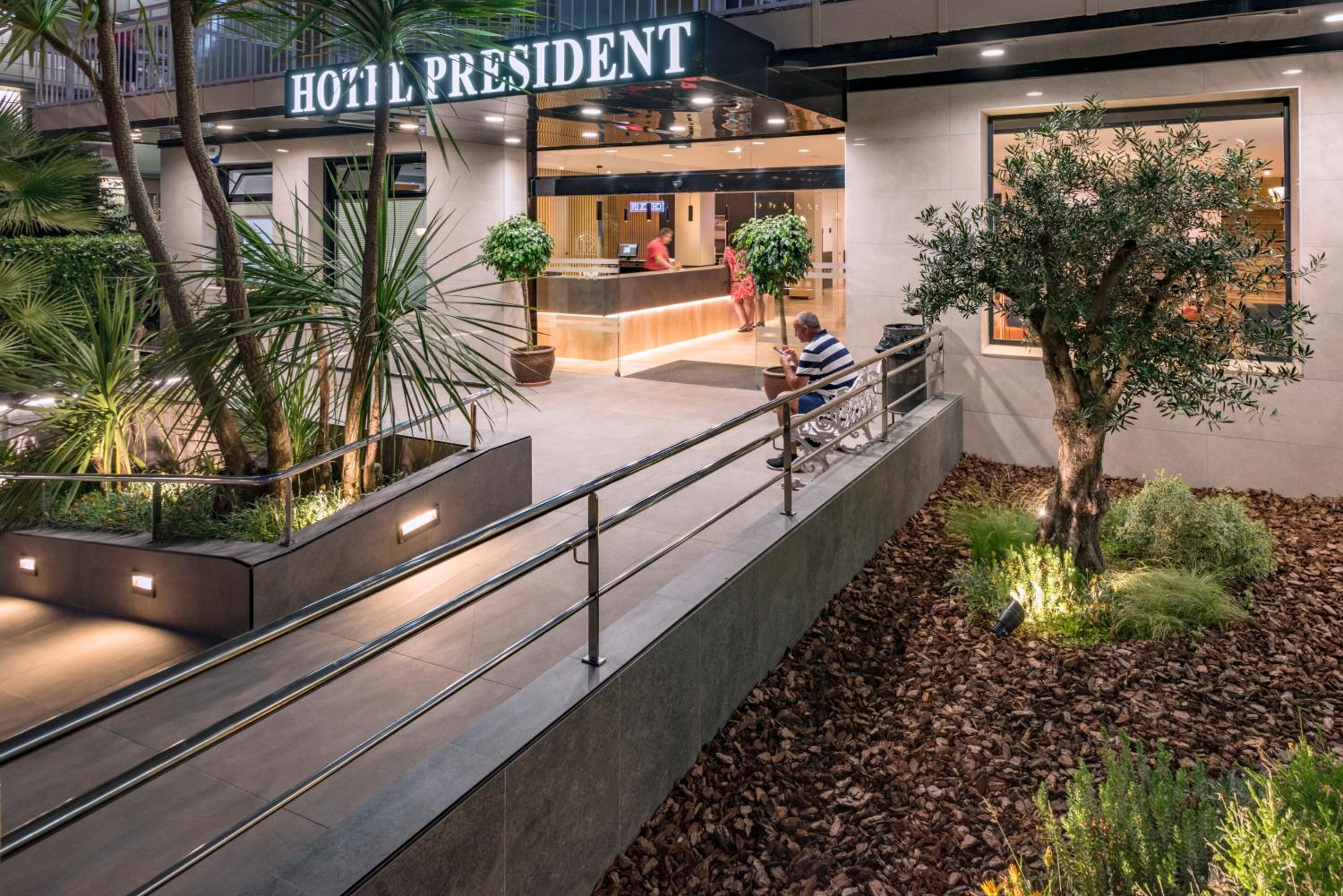 Hotel President