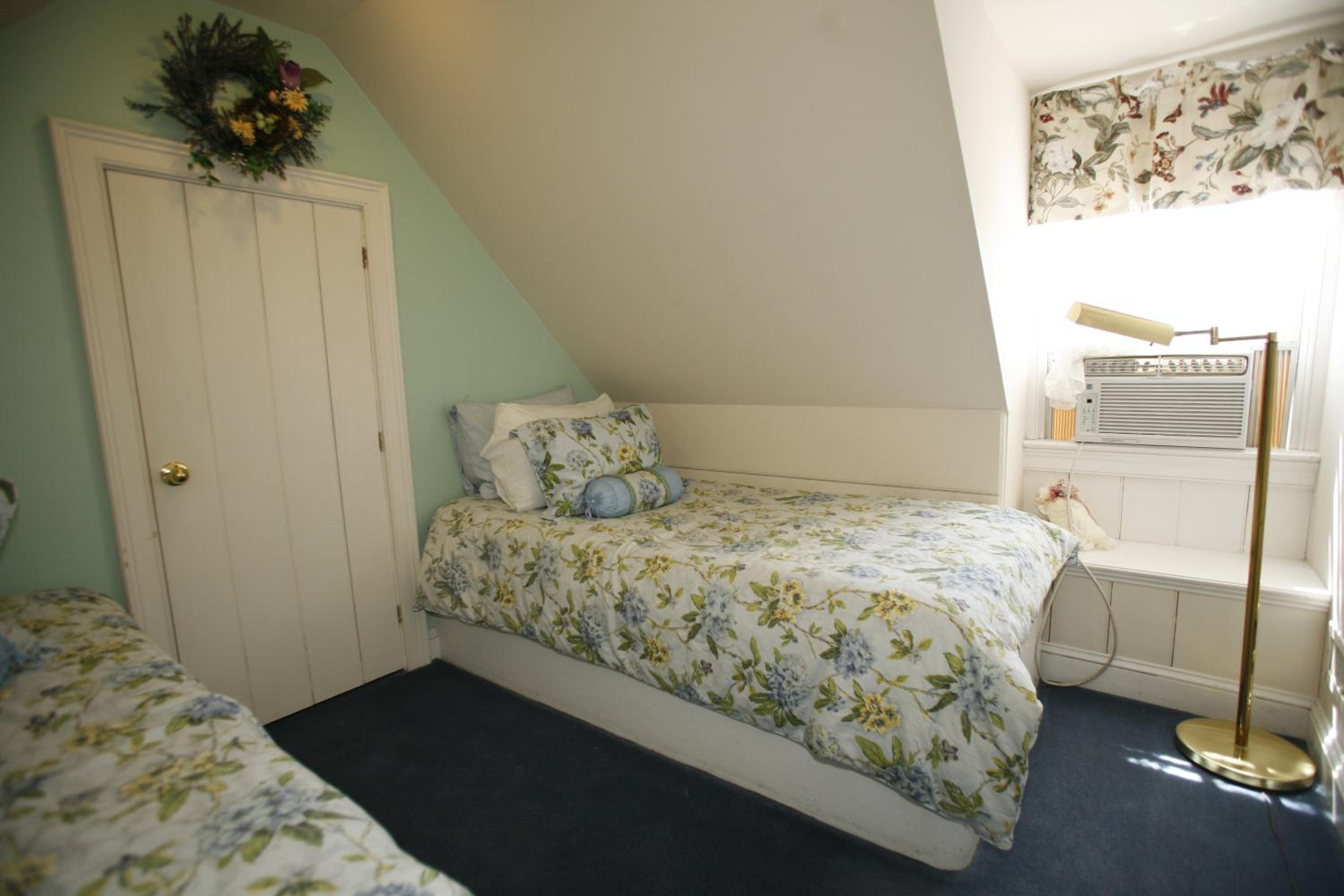 Parsonage Inn Bed and Breakfast