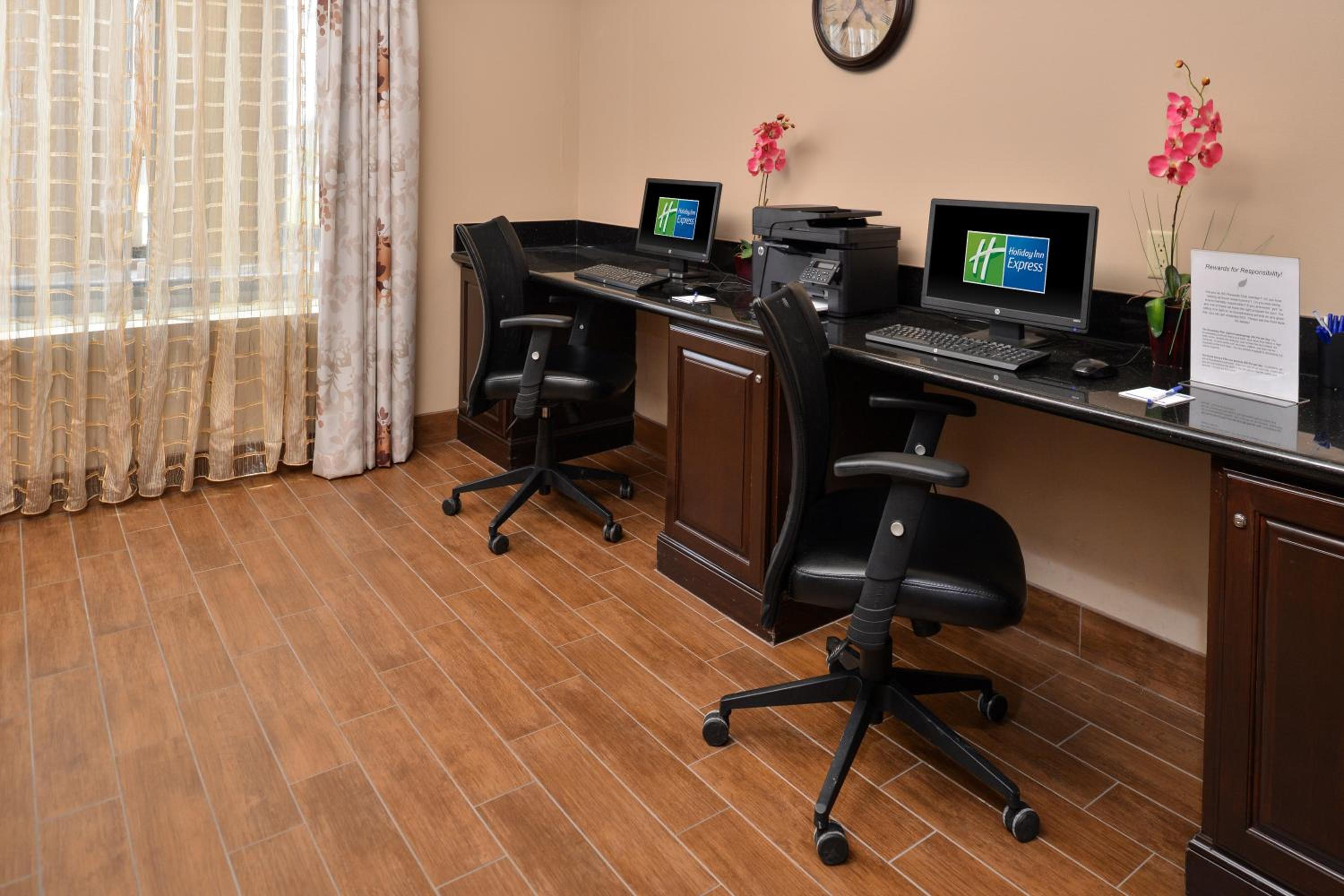 Holiday Inn Express Hotel & Suites Sherman Highway 75 by IHG