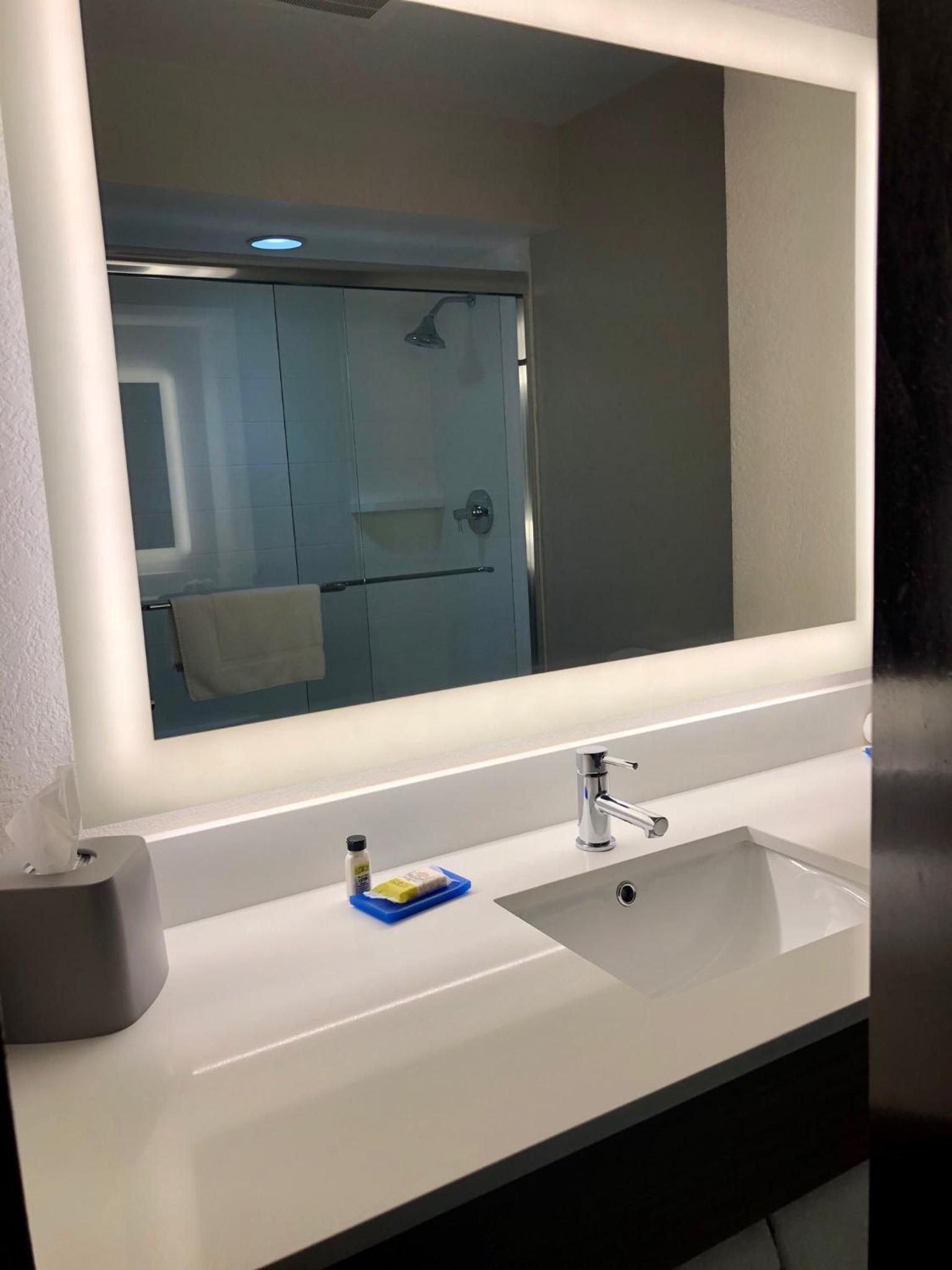 Holiday Inn Express Hotel & Suites Clewiston by IHG