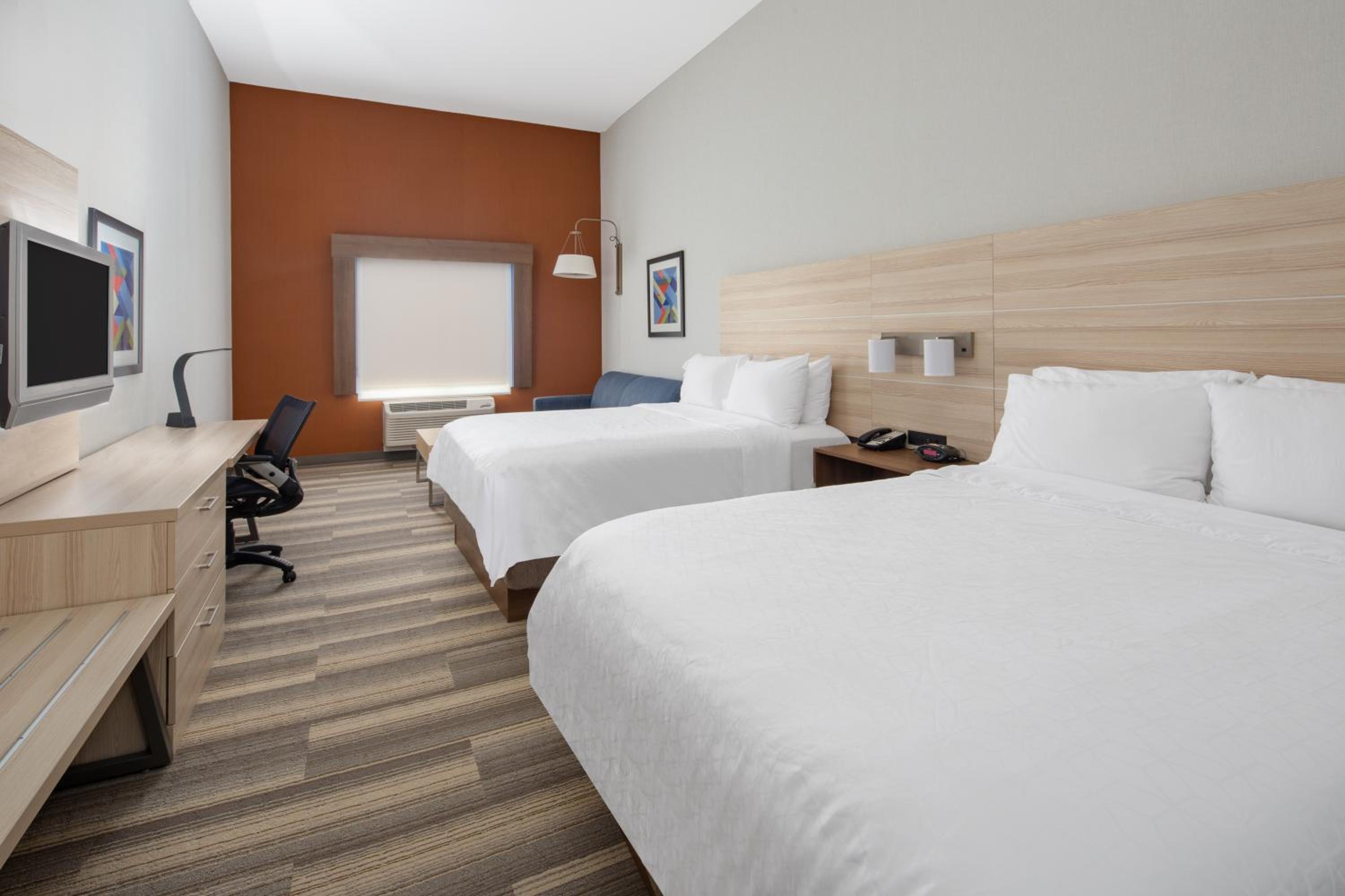 Holiday Inn Express Ontario by IHG
