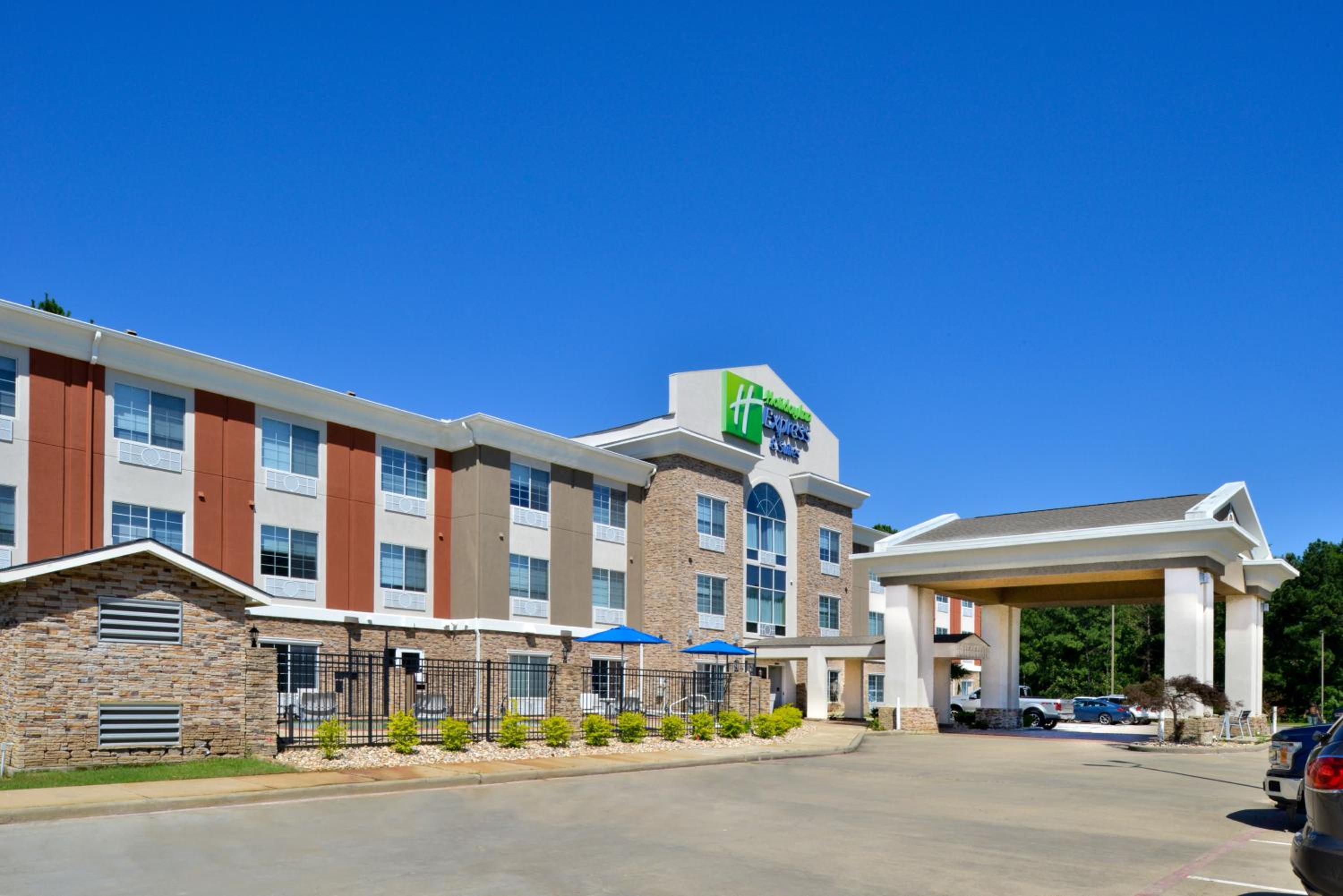 Holiday Inn Express Hotel & Suites Carthage by IHG