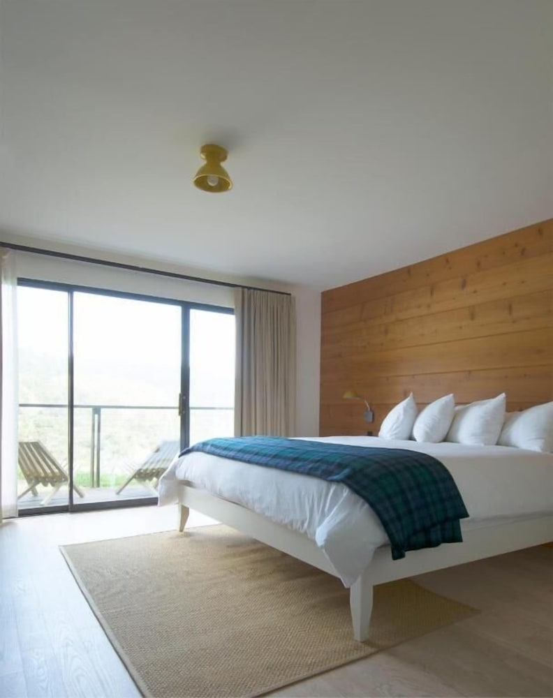Timber Cove Resort
